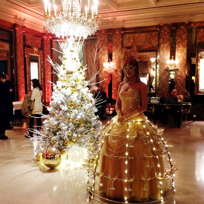 Robe à Champagne pour l'HÔTEL WESTMINSTER Paris