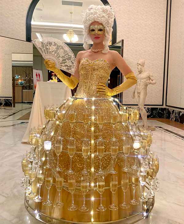 Soirée Champagne theme renaissance