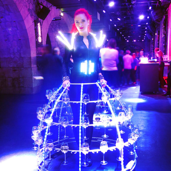 Robe à Champagne à thème Futuriste High-Tech