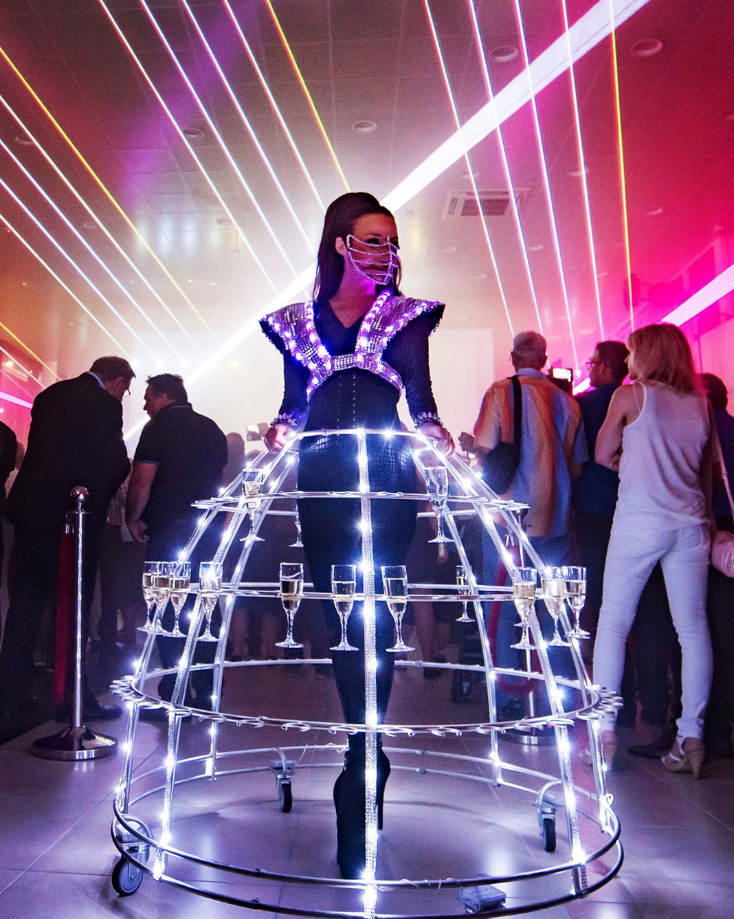 Soirée high-Tech Animation Robe à Champagne
